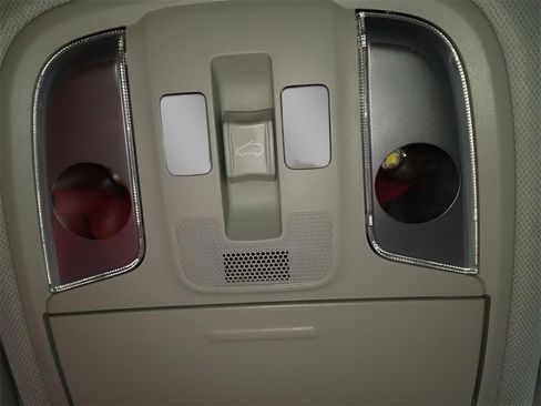 Used 2021 Kia Niro EX Premium w/ Cold Weather Package image 20