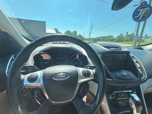 Used 2013 Ford Escape SEL FWD image 24
