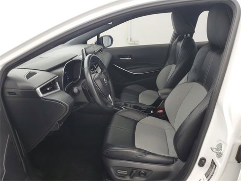 Used 2022 Toyota Corolla XSE image 18