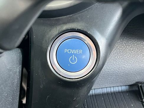 Used 2022 Toyota Sienna XSE image 30