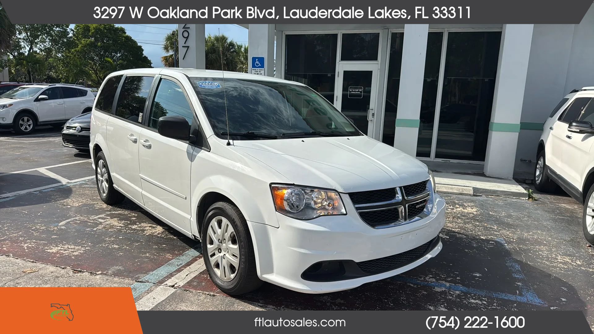 Used 2014 Dodge Grand Caravan SE w/ Quick Order Package 29E SE FWD image 3