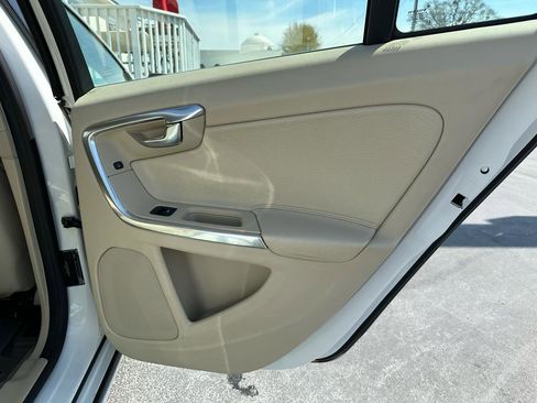 Used 2012 Volvo S60 T5 image 27