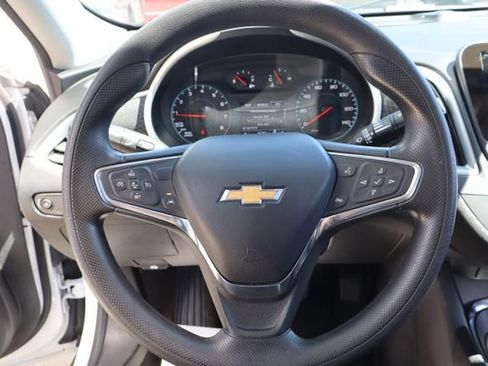 Used 2024 Chevrolet Malibu LT FWD image 20