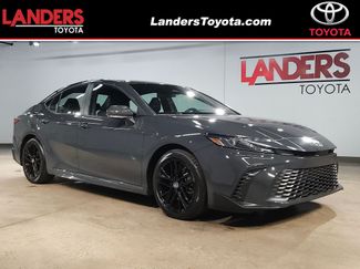 Used 2025 Toyota Camry SE FWD video 1