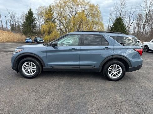 Used 2026 Ford Explorer Active AWD/4WD image 16
