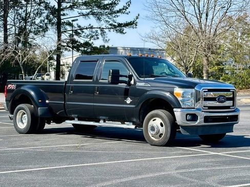 Used 2014 Ford F350 Lariat w/ Lariat Ultimate Package image 2