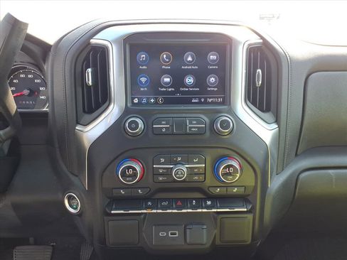Used 2021 Chevrolet Silverado 1500 LT image 10