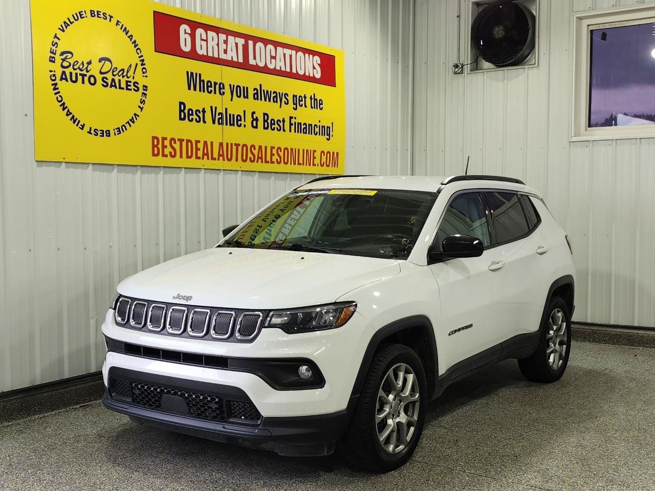 Used 2022 Jeep Compass Latitude AWD/4WD image 1