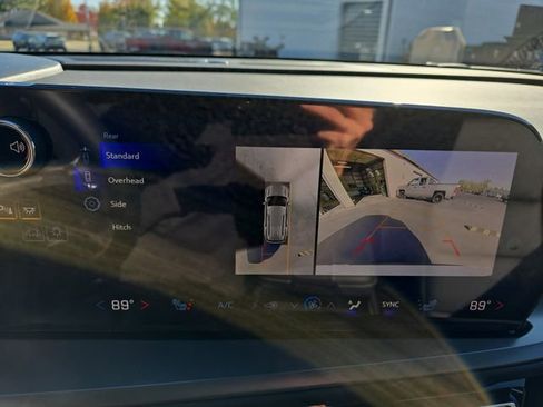 New 2026 Chevrolet Traverse LT w/ Sun and Wheel Package image 26