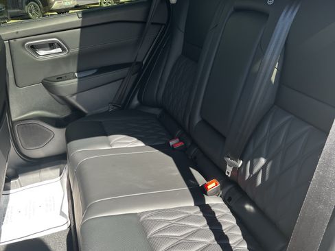 New 2026 Nissan Rogue Platinum AWD/4WD image 13