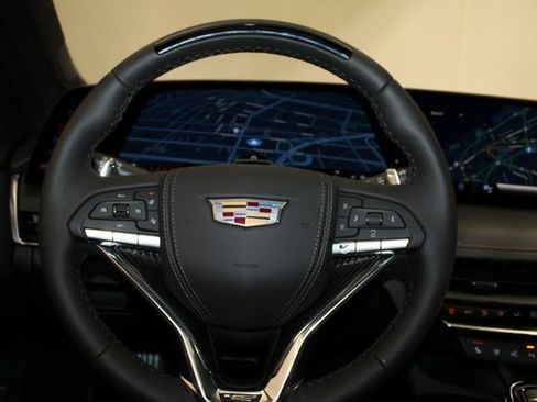 Used 2025 Cadillac CT5 V image 30