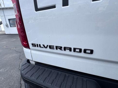 Used 2020 Chevrolet Silverado 2500 Custom w/ Custom Value Package image 22