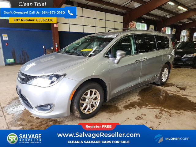 Used 2020 Chrysler Pacifica Touring-L FWD image 1
