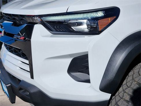 New 2026 Chevrolet Colorado ZR2 image 11