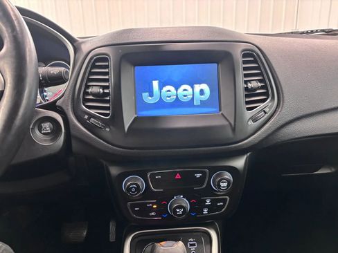 Used 2021 Jeep Compass Sport w/ Cold Weather Group AWD/4WD image 38
