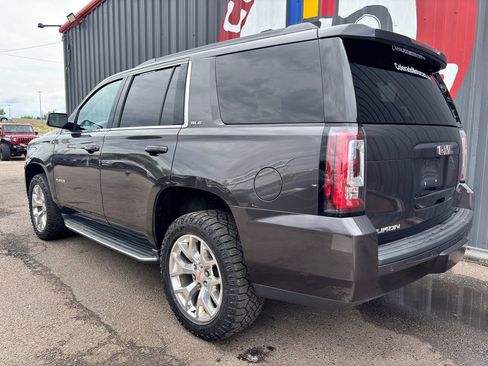 Used 2017 GMC Yukon SLE w/ SLE Value Package AWD/4WD image 6