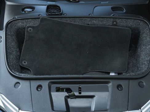 Used 2015 Audi R8 V10 image 25