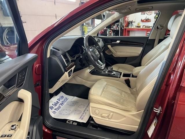 Used 2018 Audi Q5 2.0T Premium Plus w/ Premium Plus Package AWD/4WD image 6