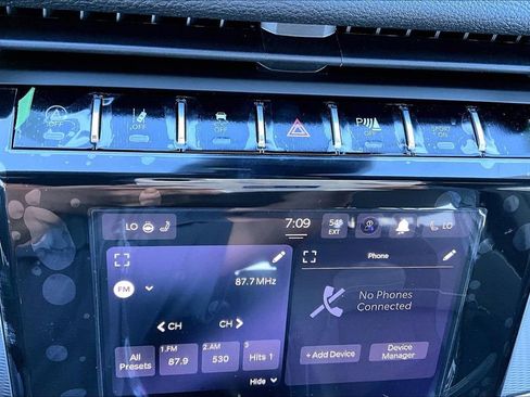 New 2026 Jeep Grand Cherokee Laredo AWD/4WD image 36