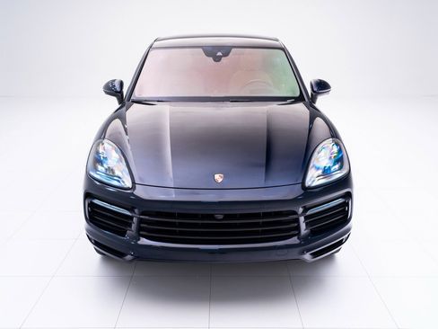 Used 2021 Porsche Cayenne Coupe image 6