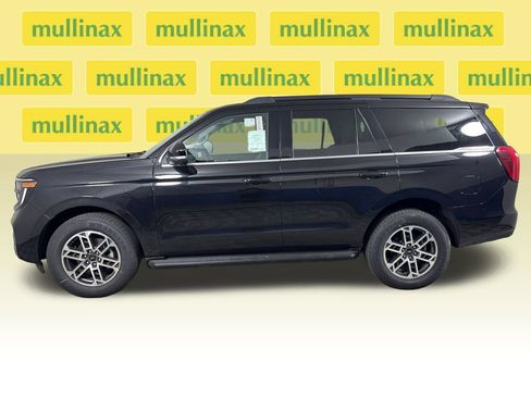 New 2026 Ford Expedition Active RWD image 11