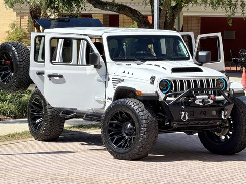 Used 2026 Jeep Wrangler Unlimited Sahara AWD/4WD image 44