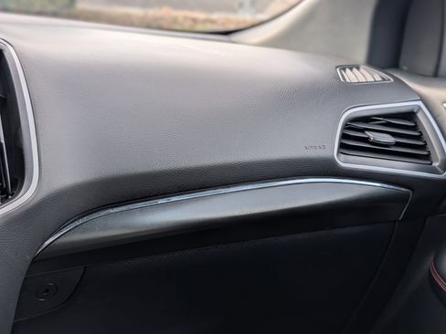 Used 2024 Ford Edge ST-Line image 16