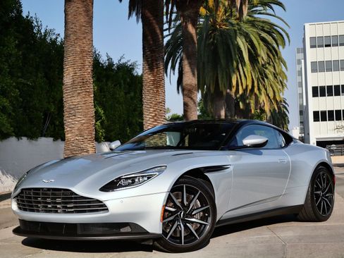 Used 2018 Aston Martin DB11 V12 image 15