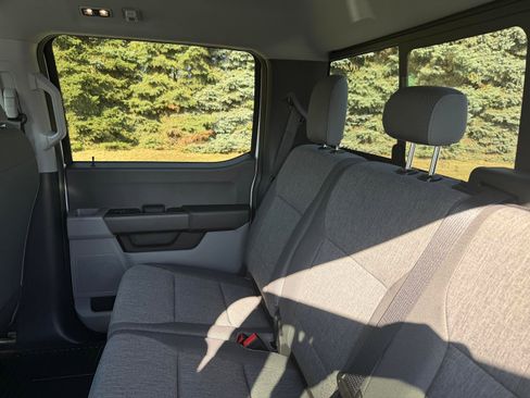 New 2026 Ford F550 4x4 Crew Cab image 9