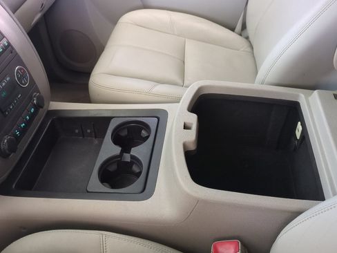 Used 2011 GMC Sierra 2500 SLT w/ SLT Convenience Package AWD/4WD image 30