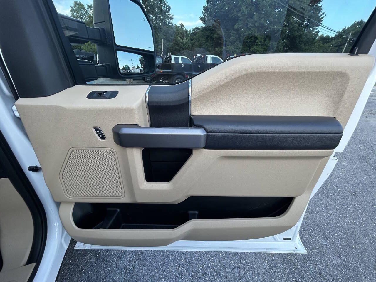 Used 2018 Ford F250 XLT w/ XLT Value Package AWD/4WD image 25