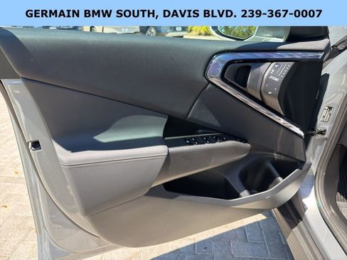 Used 2025 BMW X3 xDrive30i w/ Premium Package image 15