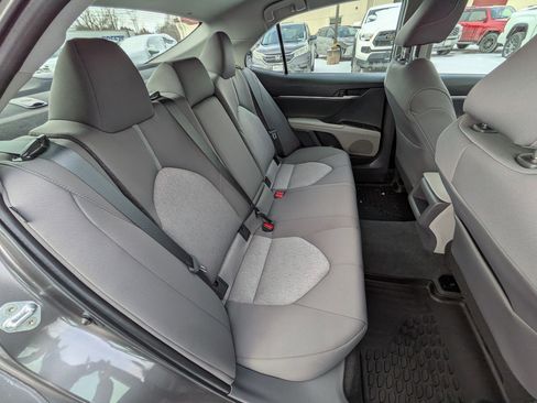 Used 2023 Toyota Camry LE image 18