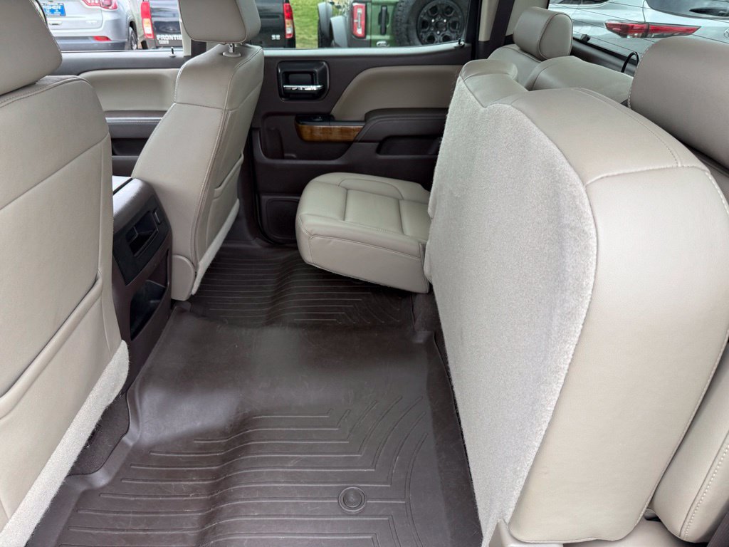 Used 2018 GMC Sierra 1500 SLT w/ SLT Premium Package AWD/4WD image 16