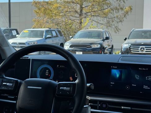 Used 2025 Hyundai Santa Fe SEL image 35