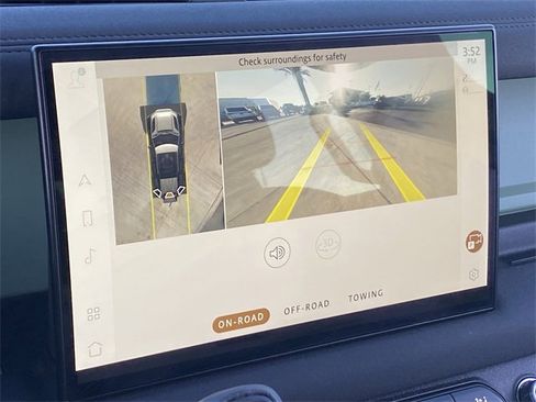 Used 2023 Land Rover Defender 110 75th Limited Edition image 15