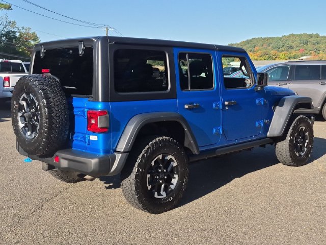 Used 2024 Jeep Wrangler Unlimited Rubicon 4xe w/ Capability Package AWD/4WD image 5