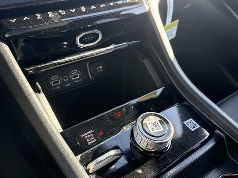 New 2026 Jeep Grand Cherokee Limited image 11