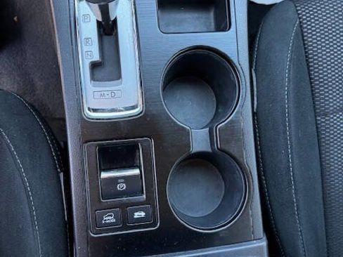 Used 2017 Subaru Outback 2.5i Premium image 33