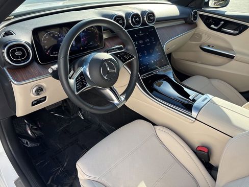 Used 2022 Mercedes-Benz C 300 Sedan image 7