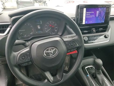 Certified 2025 Toyota Corolla LE image 21