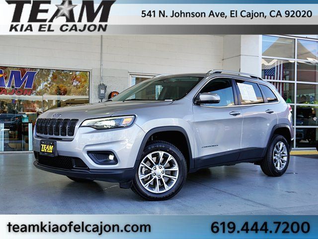 Used 2019 Jeep Cherokee Latitude Plus FWD image 2