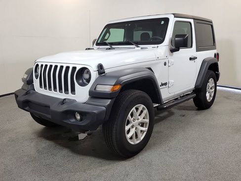 Used 2023 Jeep Wrangler Sport AWD/4WD image 4