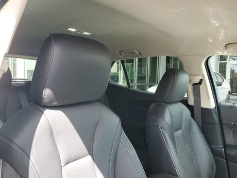 Certified 2023 Buick Envision Essence image 22