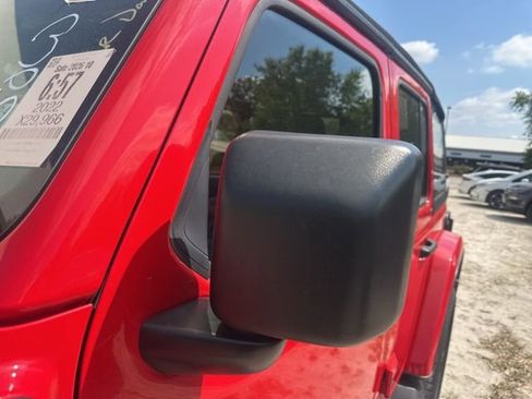 Used 2022 Jeep Wrangler Unlimited Sahara w/ Safety Group image 16