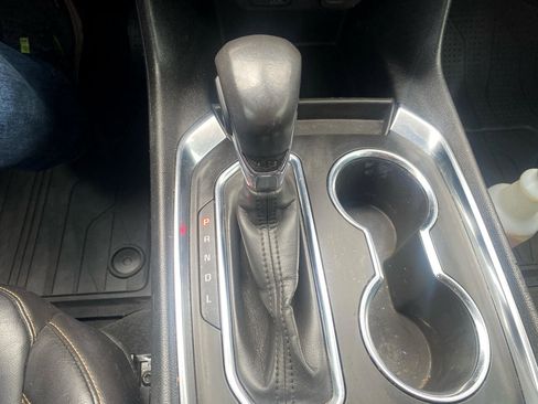 Used 2021 Chevrolet Traverse RS image 23