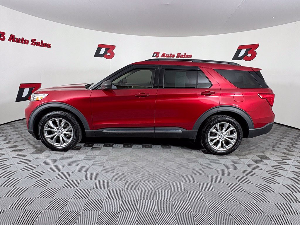 Used 2020 Ford Explorer XLT w/ Equipment Group 202A AWD/4WD image 4