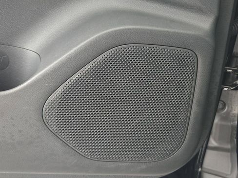 Used 2025 Nissan Rogue SV FWD image 29