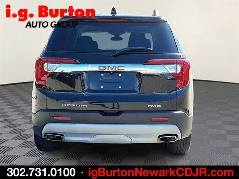 Used 2023 GMC Acadia SLE w/ Driver Convenience Package image 5
