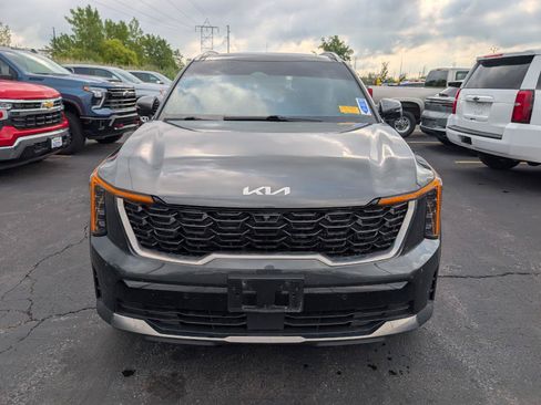 Used 2025 Kia Sorento SX Prestige AWD/4WD image 2